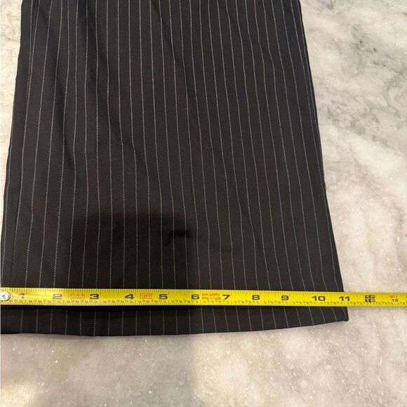 Elie Tahari Black Pinstriped Pleated Wide Leg Pants Size Medium - Picture 8 of 12